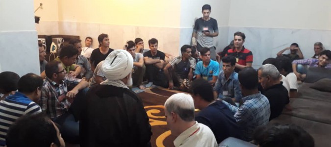 نشست صمیمی امام جمعه محترم آبادان با مقیمان مرکز 5-5-98